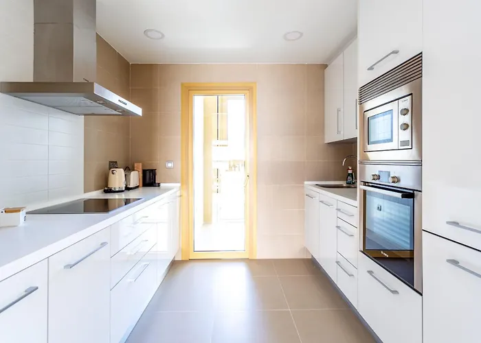 Intempo By Holuxe - 224 - 22nd Floor